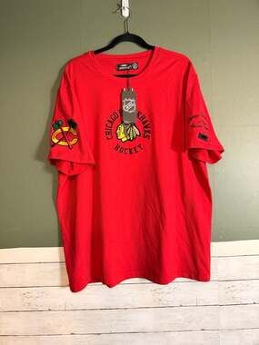 Pro Standard Chicago Blackhawks NHL Red T-Shirt Mens 2XL New HCB167523-RED